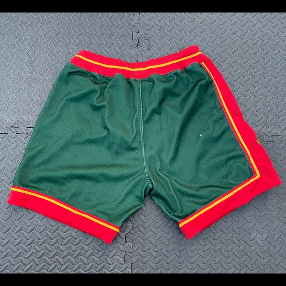 Seattle SuperSonics Authentic M&N Shorts sz 48 Xl - Picture 2 of 4